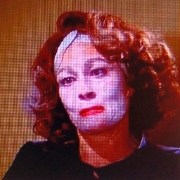 Meet your Posher - Picture 9 of 13